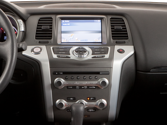 2010 Nissan Murano LE