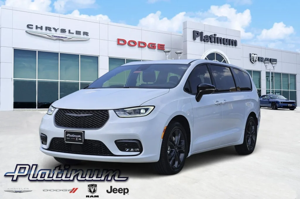 2026 Chrysler Pacifica family minivan