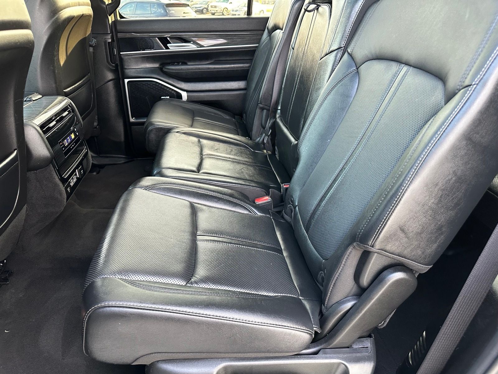 2022 Jeep Wagoneer Series II
