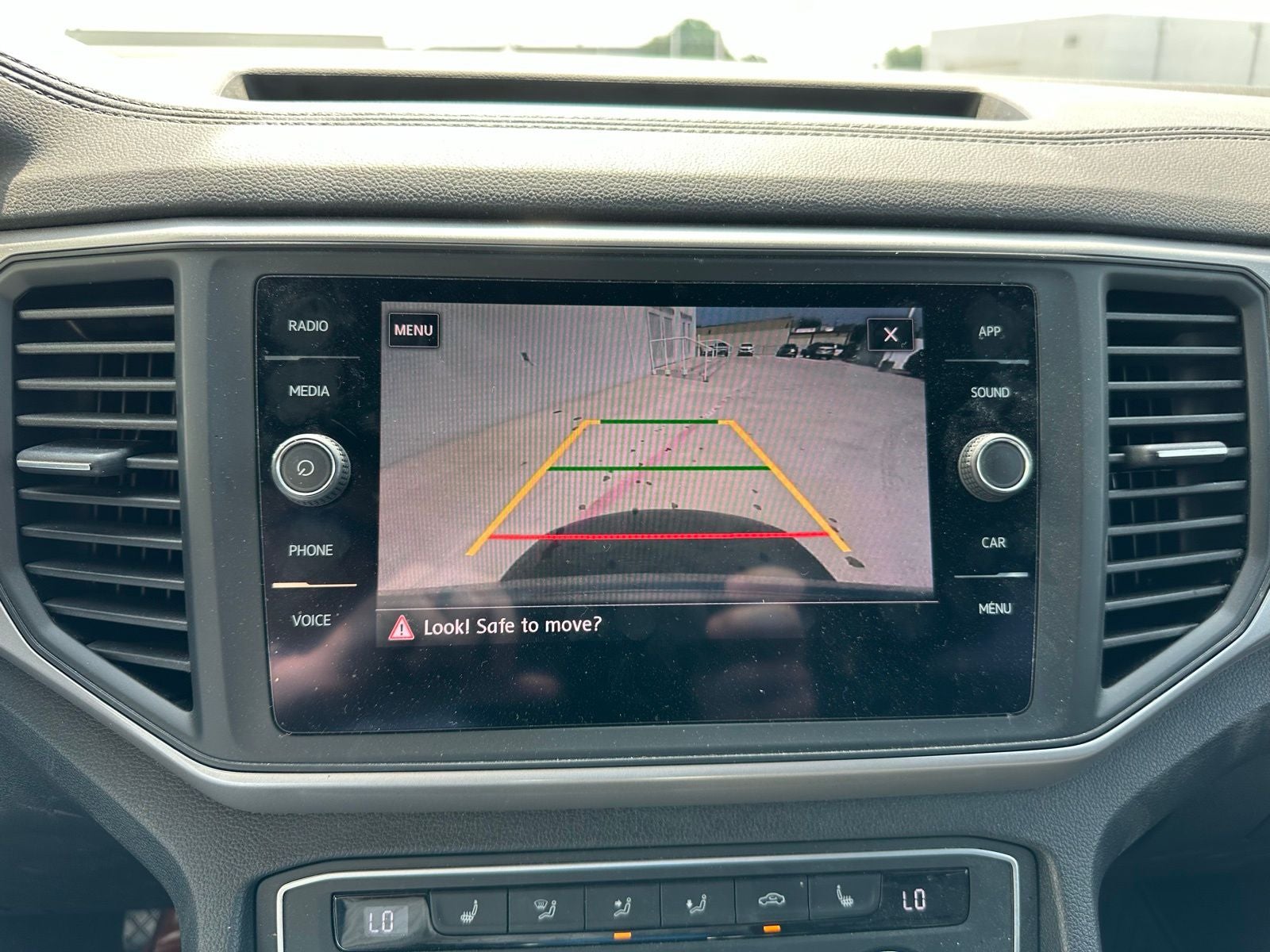 2020 Volkswagen Atlas Cross Sport 2.0T SE 4Motion