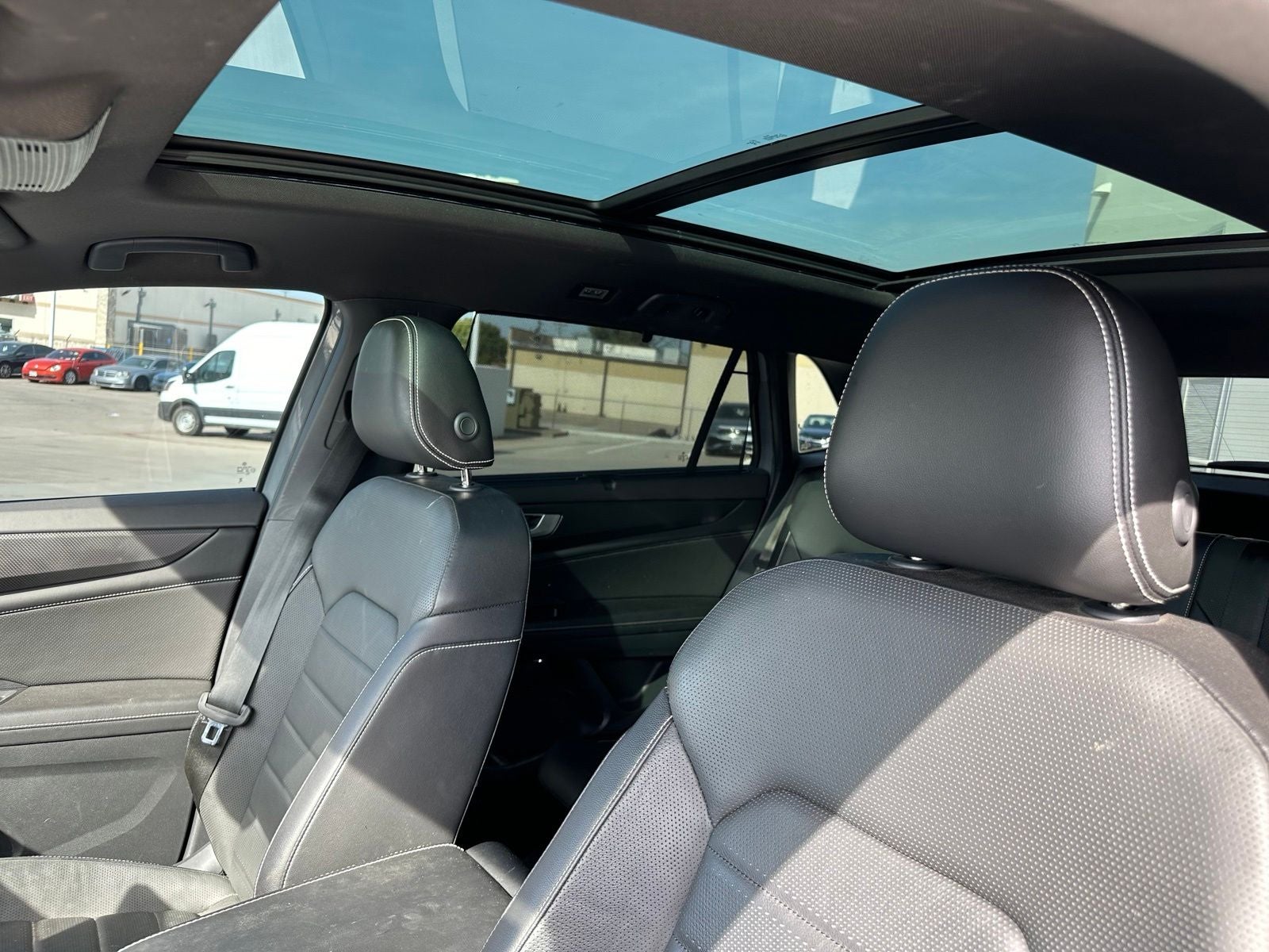 2024 Volkswagen Atlas Cross Sport 2.0T SEL R-Line