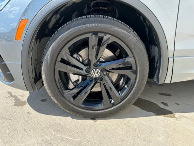 2024 Volkswagen Tiguan 2.0T SE R-Line Black