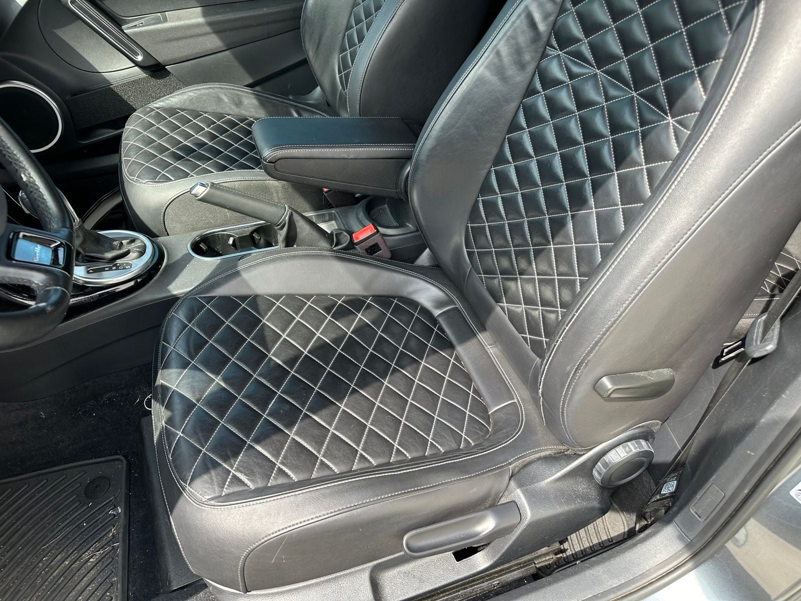 2019 Volkswagen Beetle Convertible 2.0T Final Edition SEL
