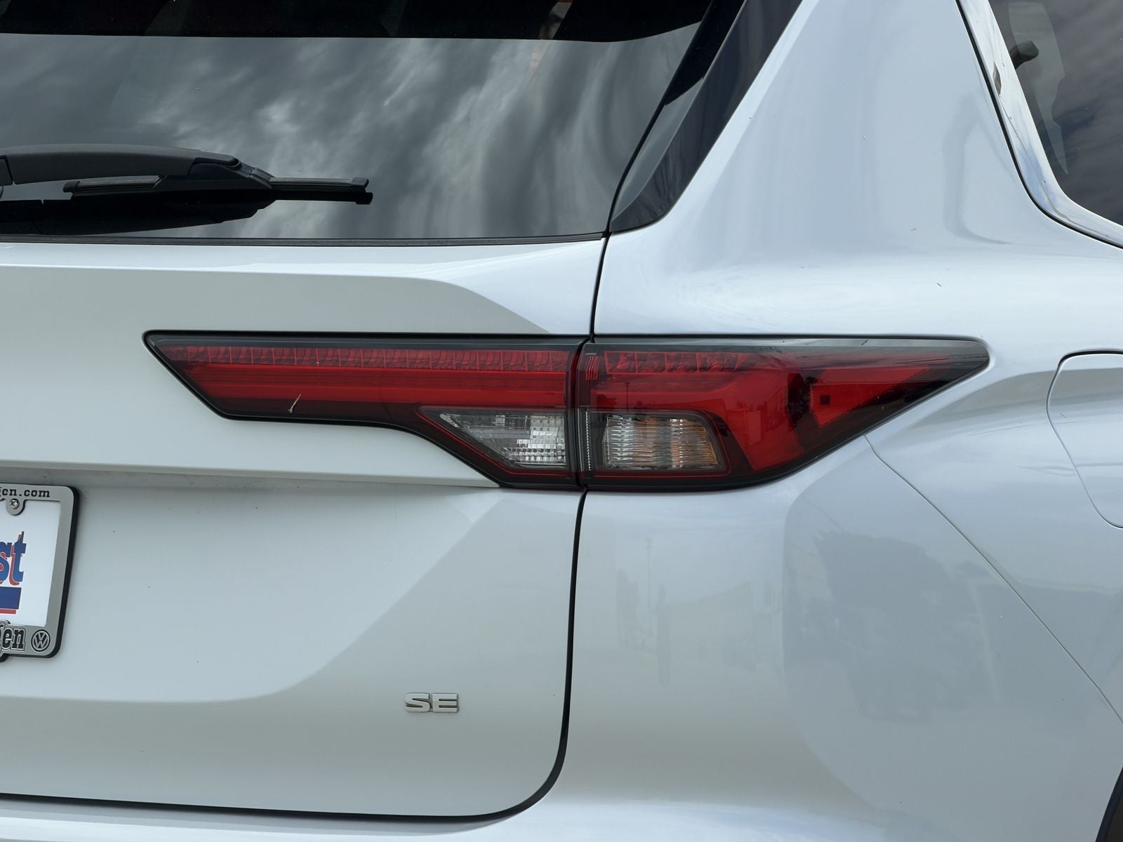 2023 Mitsubishi Outlander Base