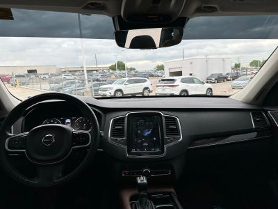 2019 Volvo XC90 T6 Momentum
