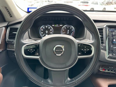 2019 Volvo XC90 T6 Momentum