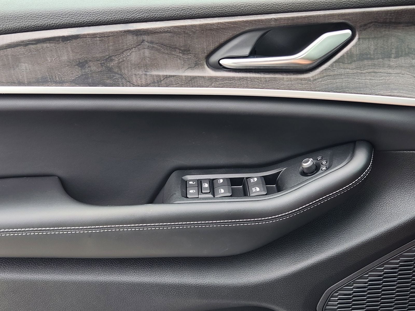 2026 Jeep Grand Cherokee GRAND CHEROKEE LAREDO ALTITUDE 4X2