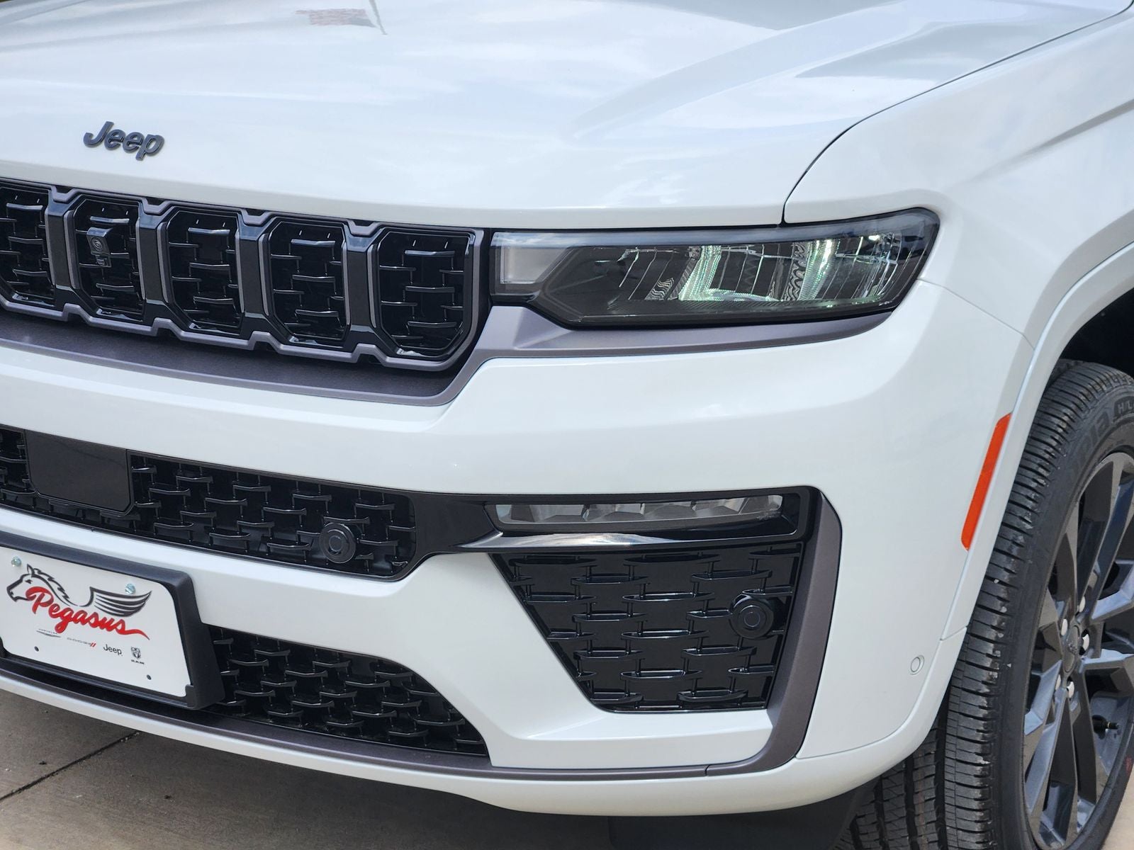 2026 Jeep Grand Cherokee GRAND CHEROKEE LIMITED RESERVE 4X4