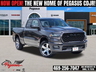2026 RAM Ram 1500 RAM 1500 EXPRESS QUAD CAB 4X2 6'4' BOX