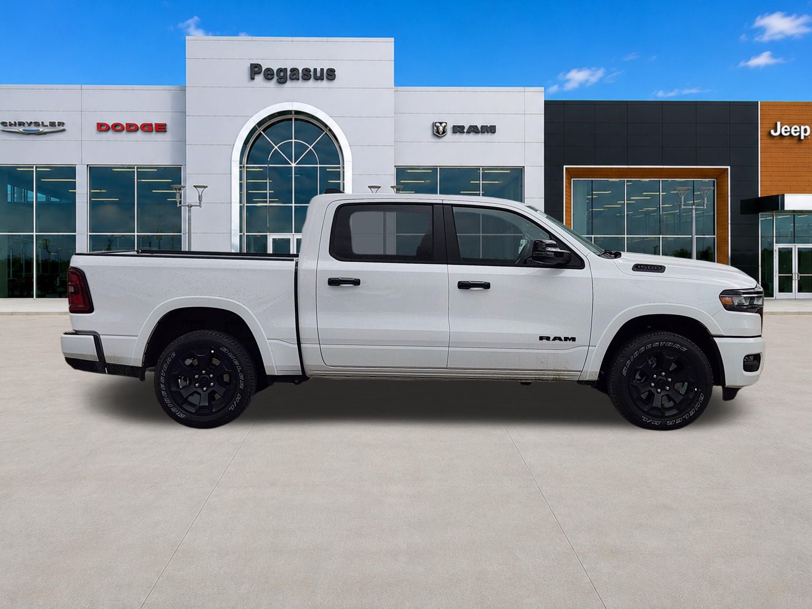2026 RAM Ram 1500 RAM 1500 LONE STAR CREW CAB 4X4 5'7' BOX