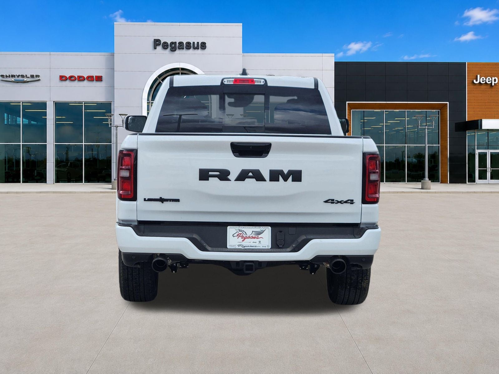2026 RAM Ram 1500 RAM 1500 LONE STAR CREW CAB 4X4 5'7' BOX