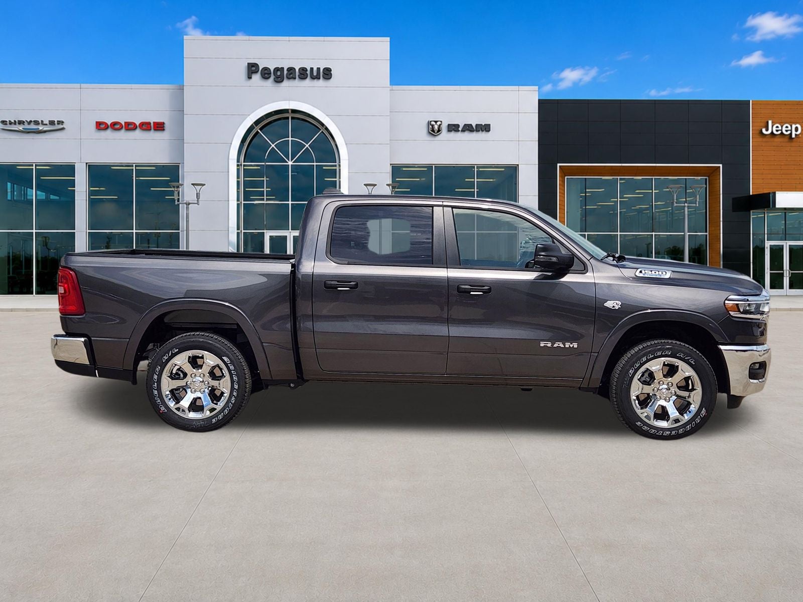 2026 RAM Ram 1500 RAM 1500 LONE STAR CREW CAB 4X4 5'7' BOX
