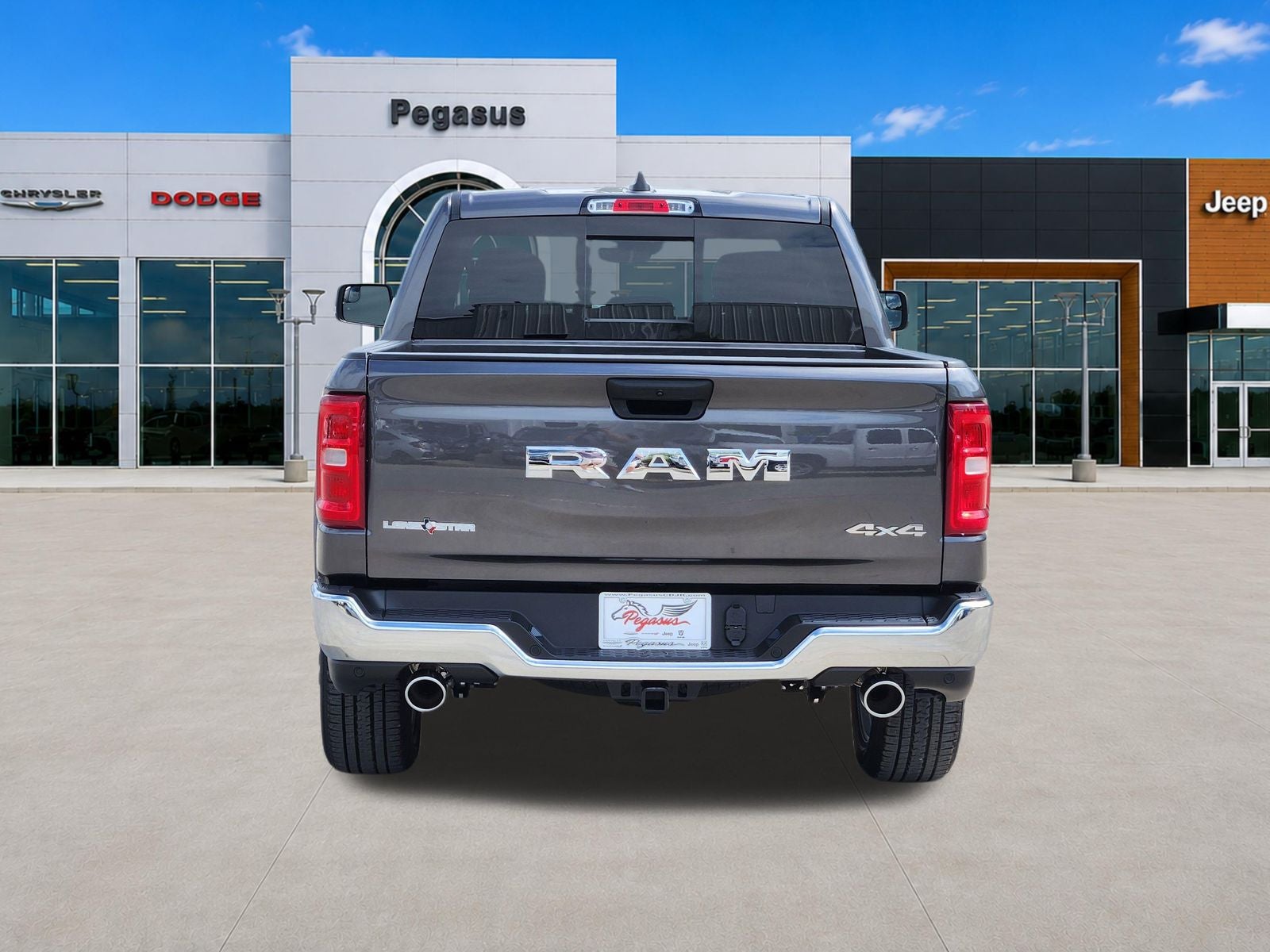 2026 RAM Ram 1500 RAM 1500 LONE STAR CREW CAB 4X4 5'7' BOX