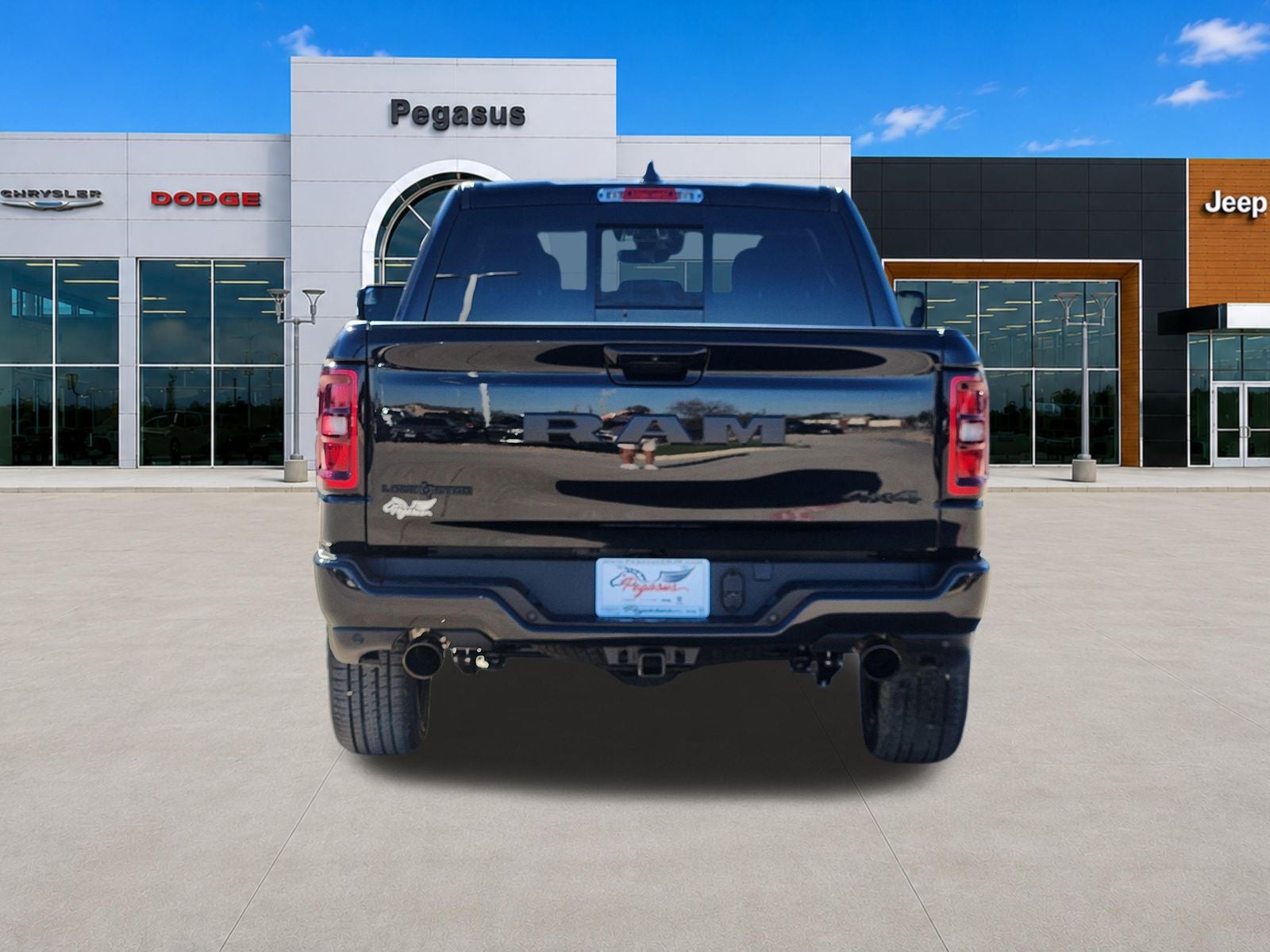 2026 RAM Ram 1500 RAM 1500 LONE STAR CREW CAB 4X4 5'7' BOX
