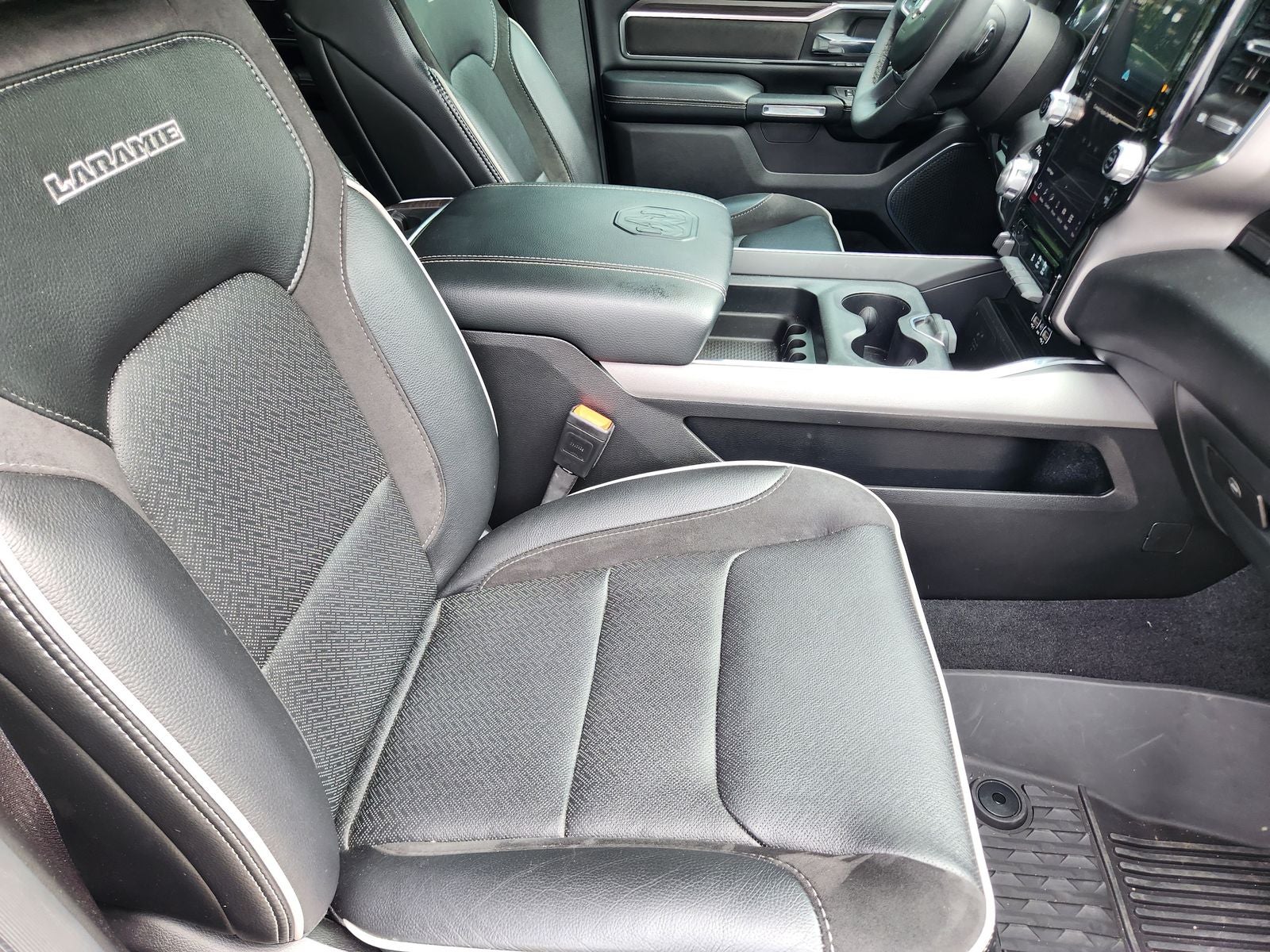 2025 RAM Ram 1500 Laramie Crew Cab 4x4 5'7' Box