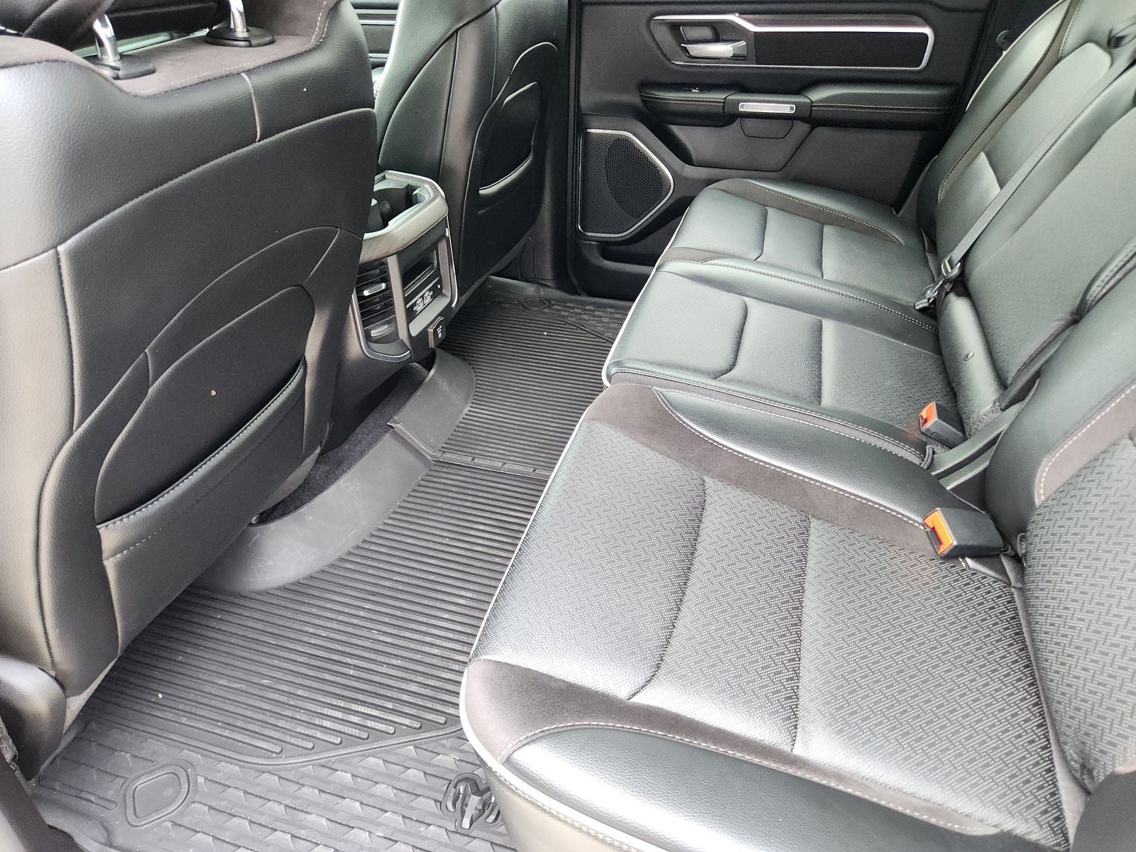 2025 RAM Ram 1500 Laramie Crew Cab 4x4 5'7' Box
