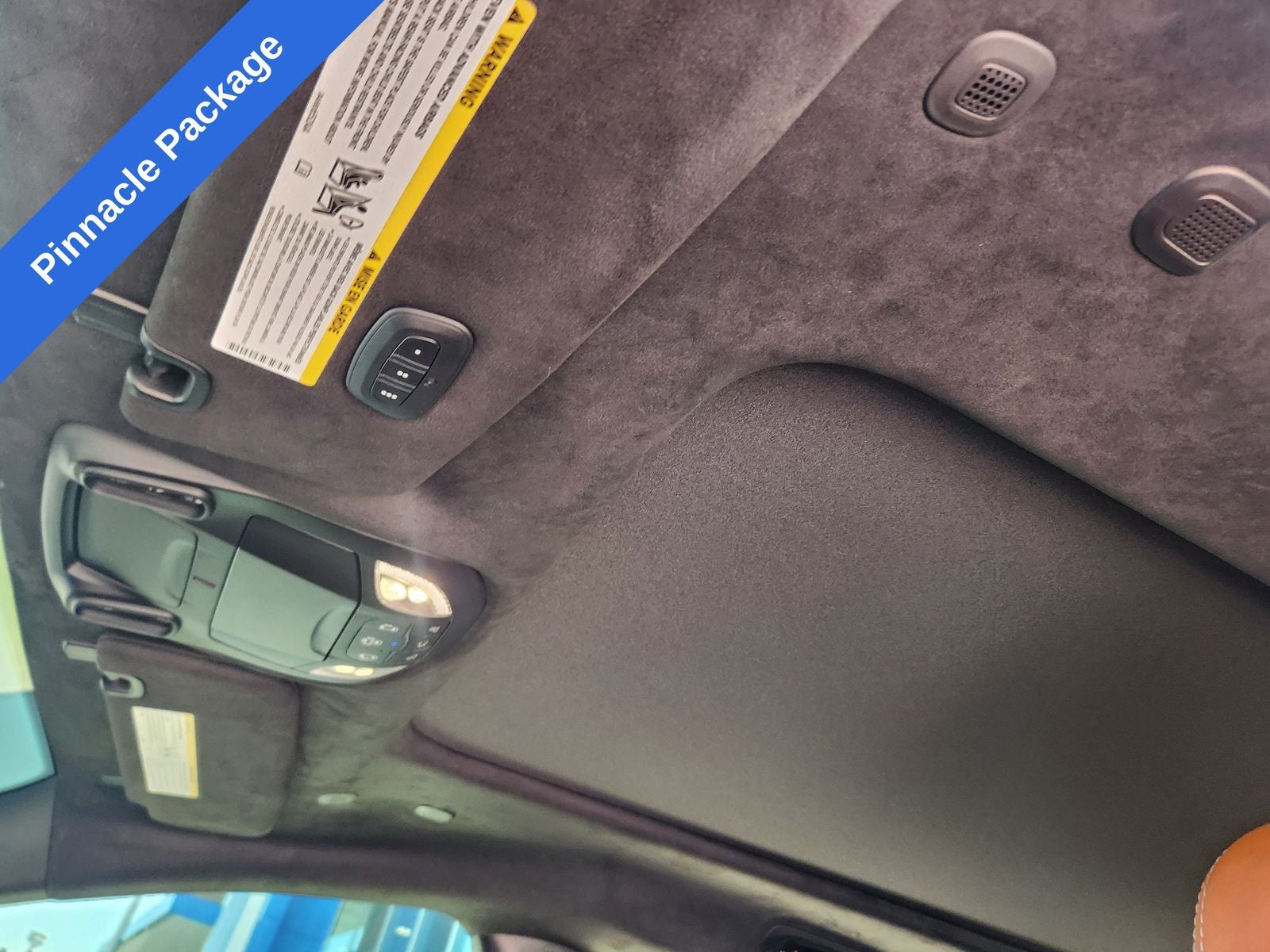 2025 Chrysler Pacifica Pinnacle