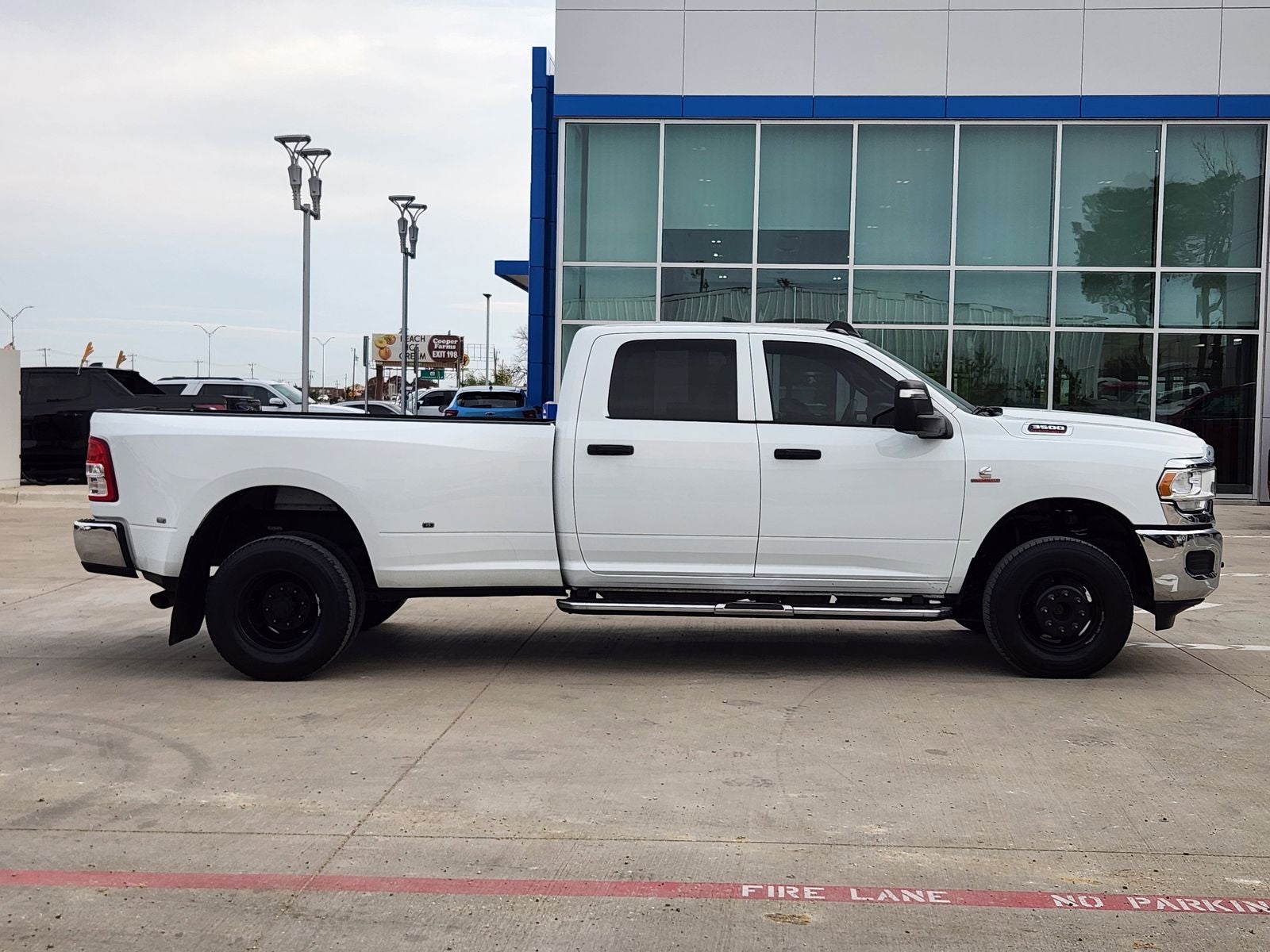 2024 RAM Ram 3500 Tradesman Crew Cab 4x4 8' Box