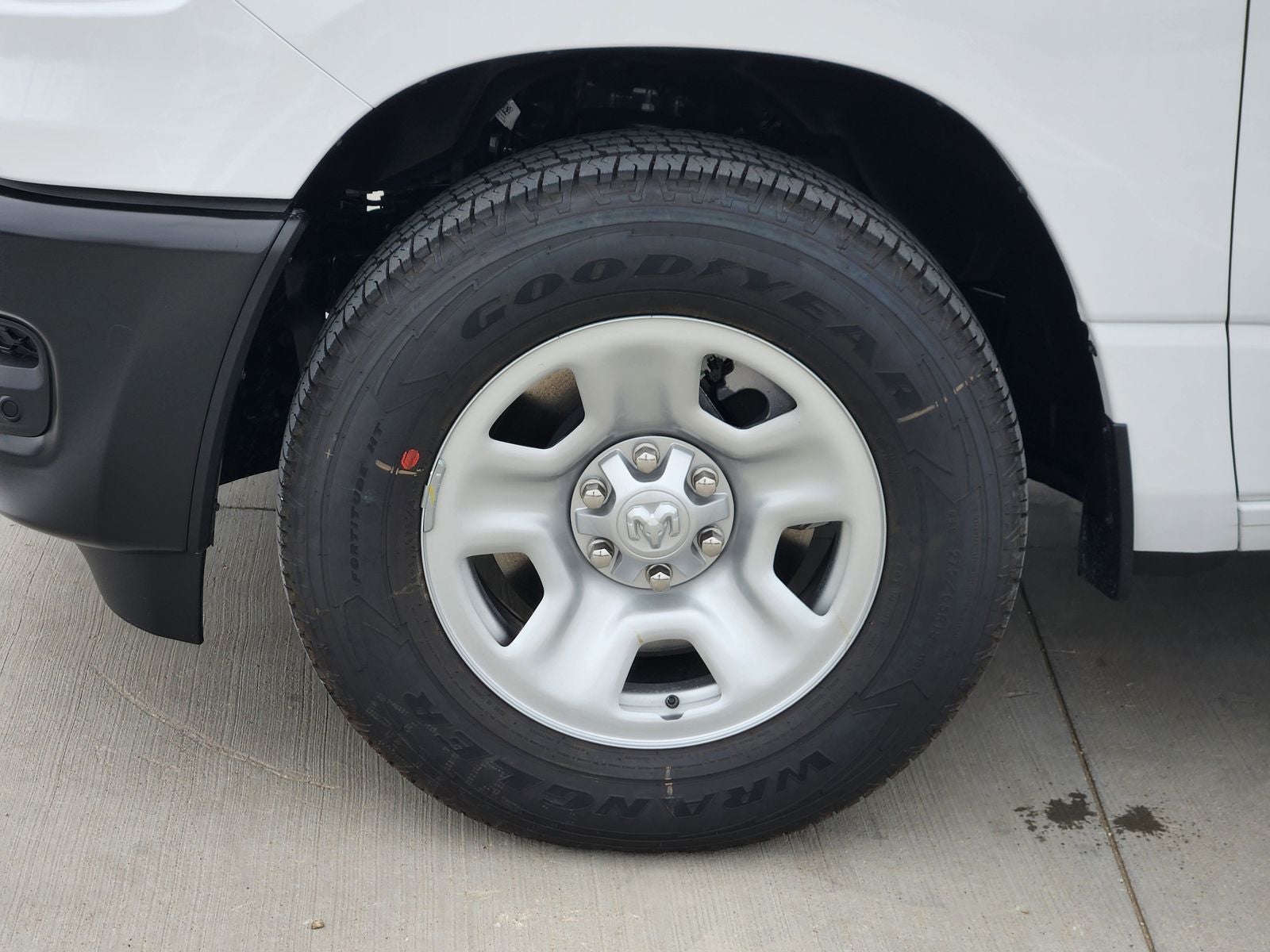 2026 RAM Ram 1500 RAM 1500 TRADESMAN CREW CAB 4X2 5'7' BOX