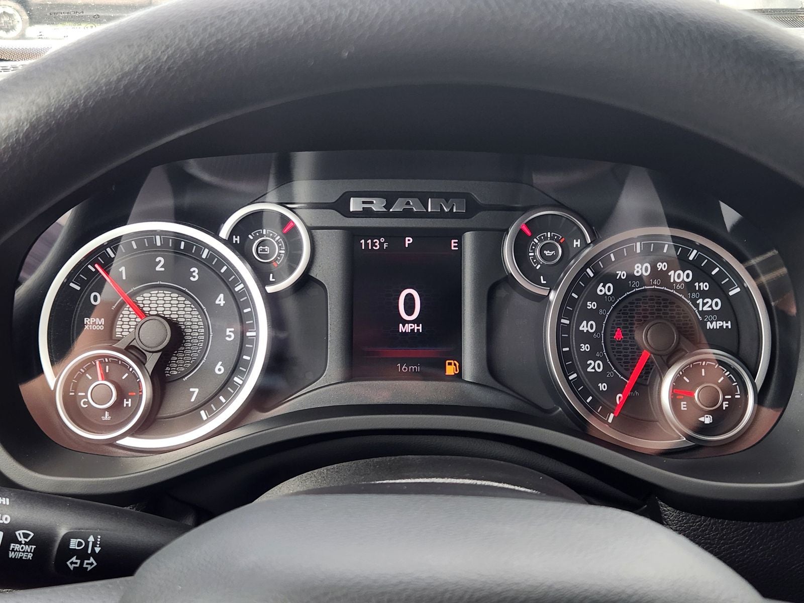 2026 RAM Ram 1500 RAM 1500 TRADESMAN CREW CAB 4X2 5'7' BOX