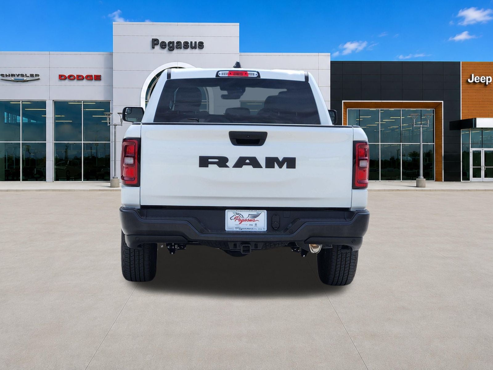 2026 RAM Ram 1500 RAM 1500 TRADESMAN CREW CAB 4X2 5'7' BOX