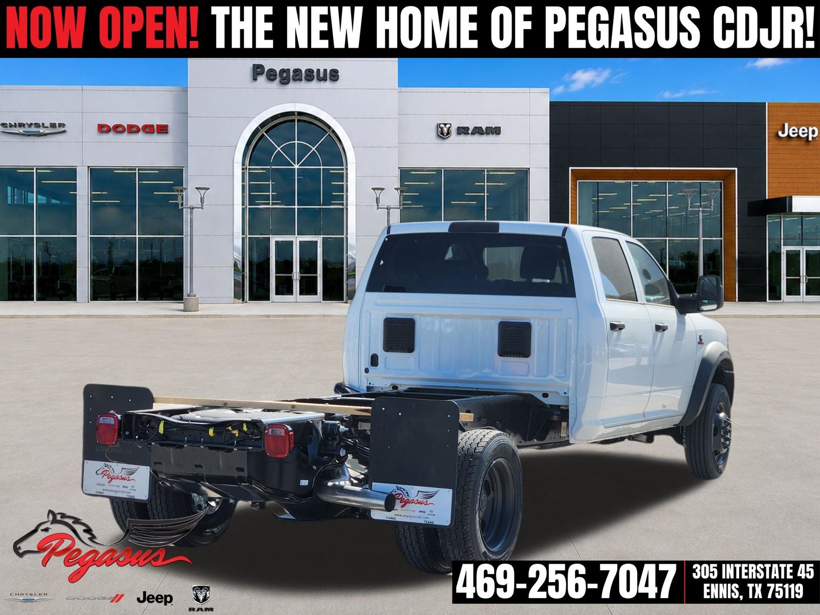 2026 RAM Ram 5500 Chassis Cab RAM 5500 TRADESMAN CHASSIS CREW CAB 4X4 84' CA