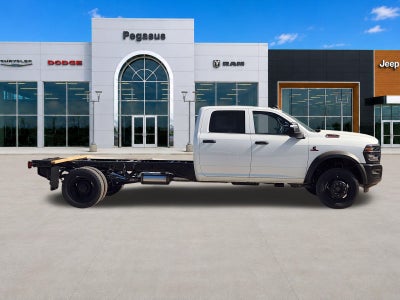 2026 RAM Ram 5500 Chassis Cab RAM 5500 TRADESMAN CHASSIS CREW CAB 4X4 84' CA