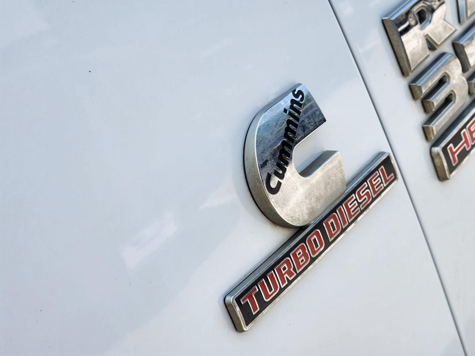 2018 RAM 3500 Chassis Tradesman/SLT/Laramie