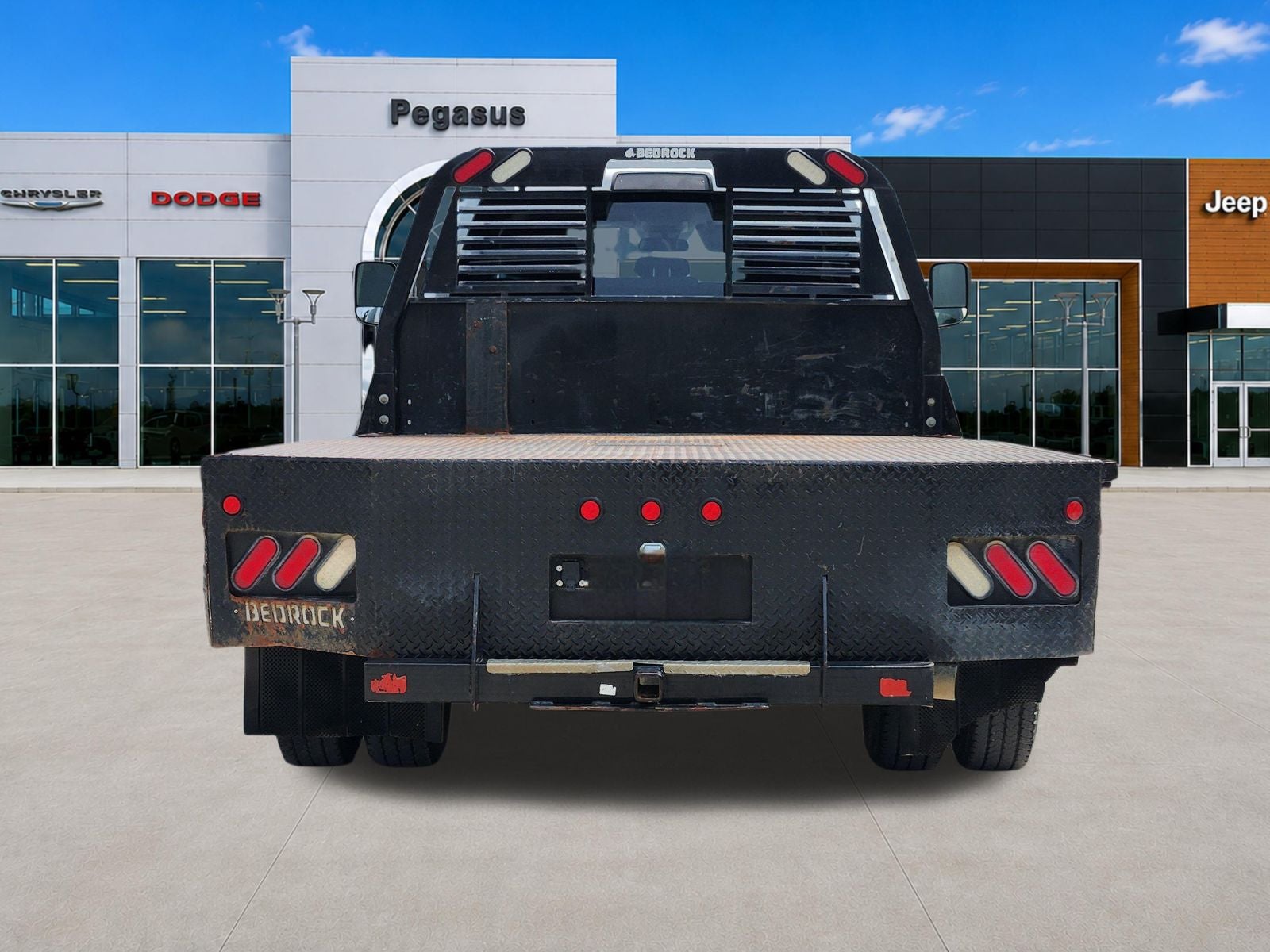 2018 RAM 3500 Chassis Tradesman/SLT/Laramie
