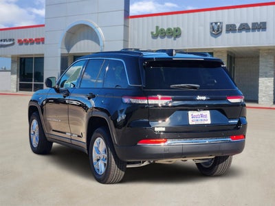 2026 Jeep Grand Cherokee GRAND CHEROKEE LAREDO 4X2