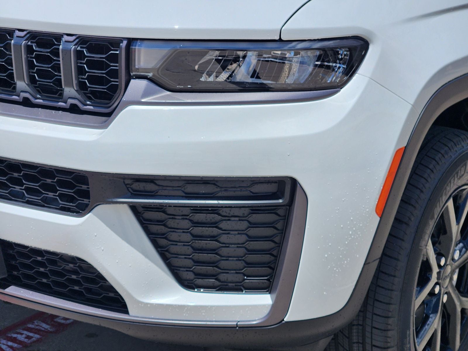 2026 Jeep Grand Cherokee GRAND CHEROKEE LAREDO ALTITUDE 4X2
