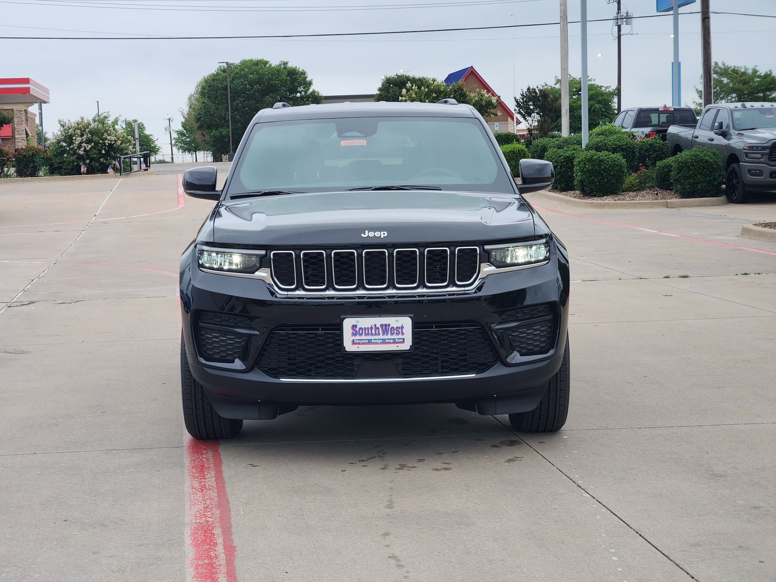 2026 Jeep Grand Cherokee GRAND CHEROKEE LAREDO 4X4