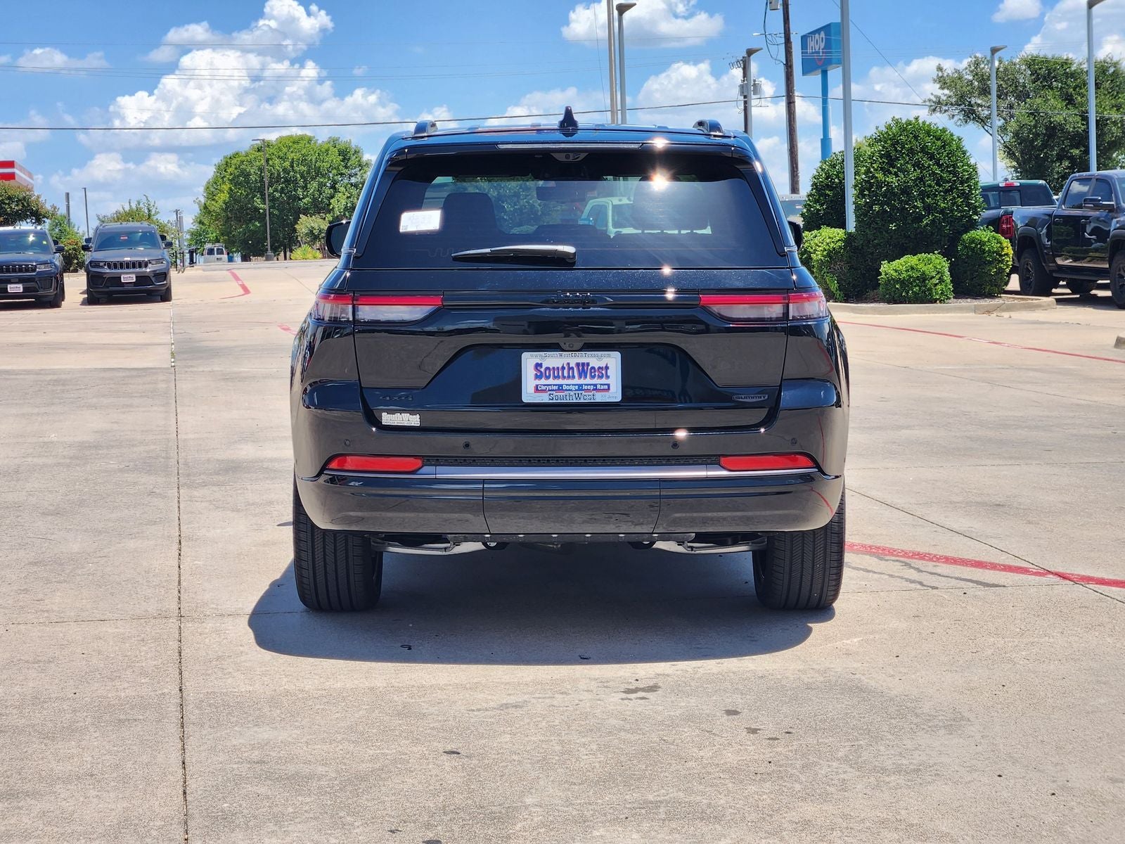 2026 Jeep Grand Cherokee GRAND CHEROKEE SUMMIT 4X4
