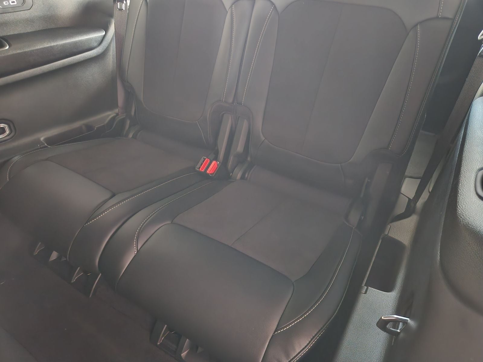 2026 Jeep Grand Cherokee GRAND CHEROKEE L LAREDO ALTITUDE 4X2