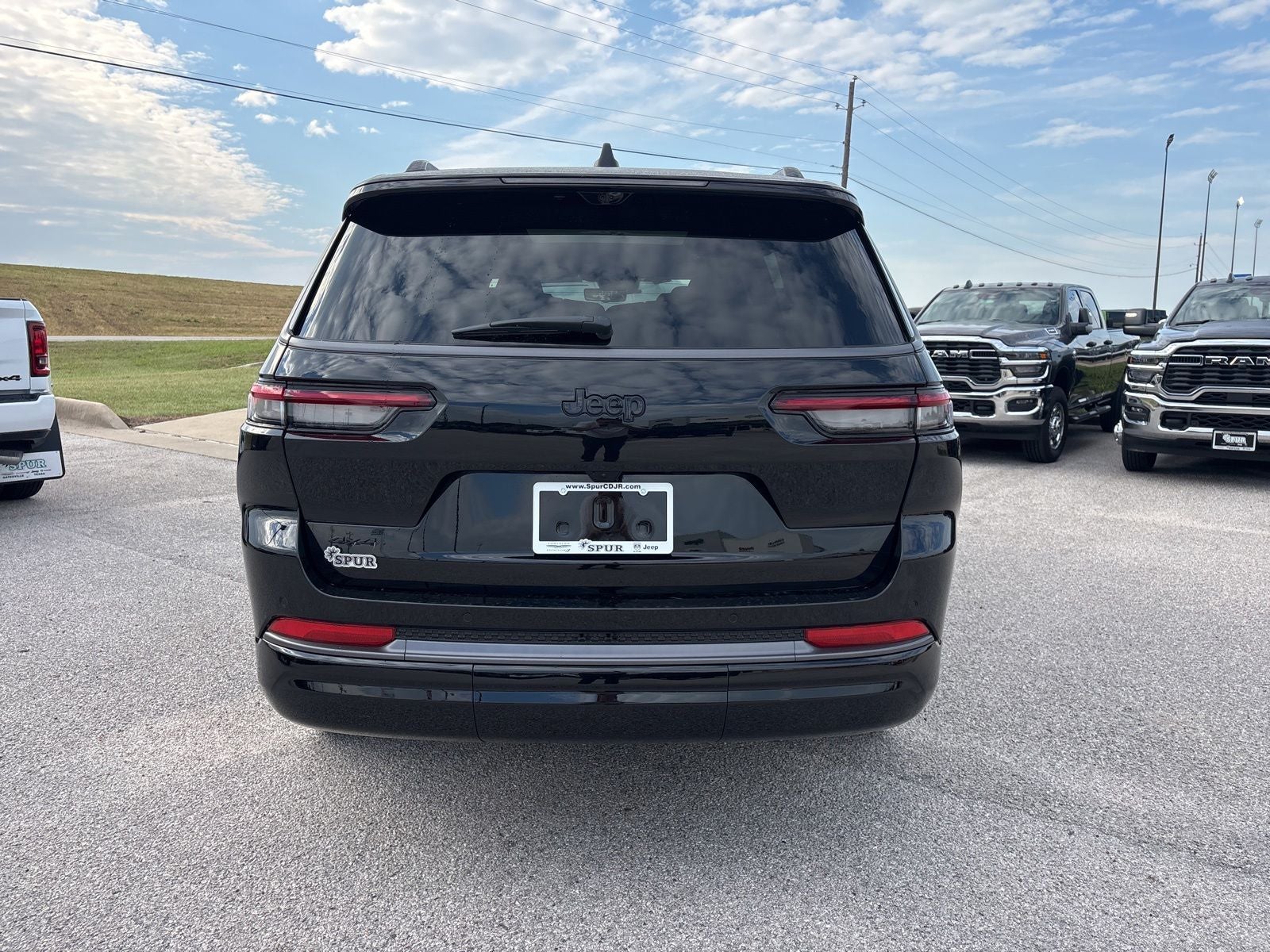 2026 Jeep Grand Cherokee GRAND CHEROKEE L LIMITED RESERVE 4X4