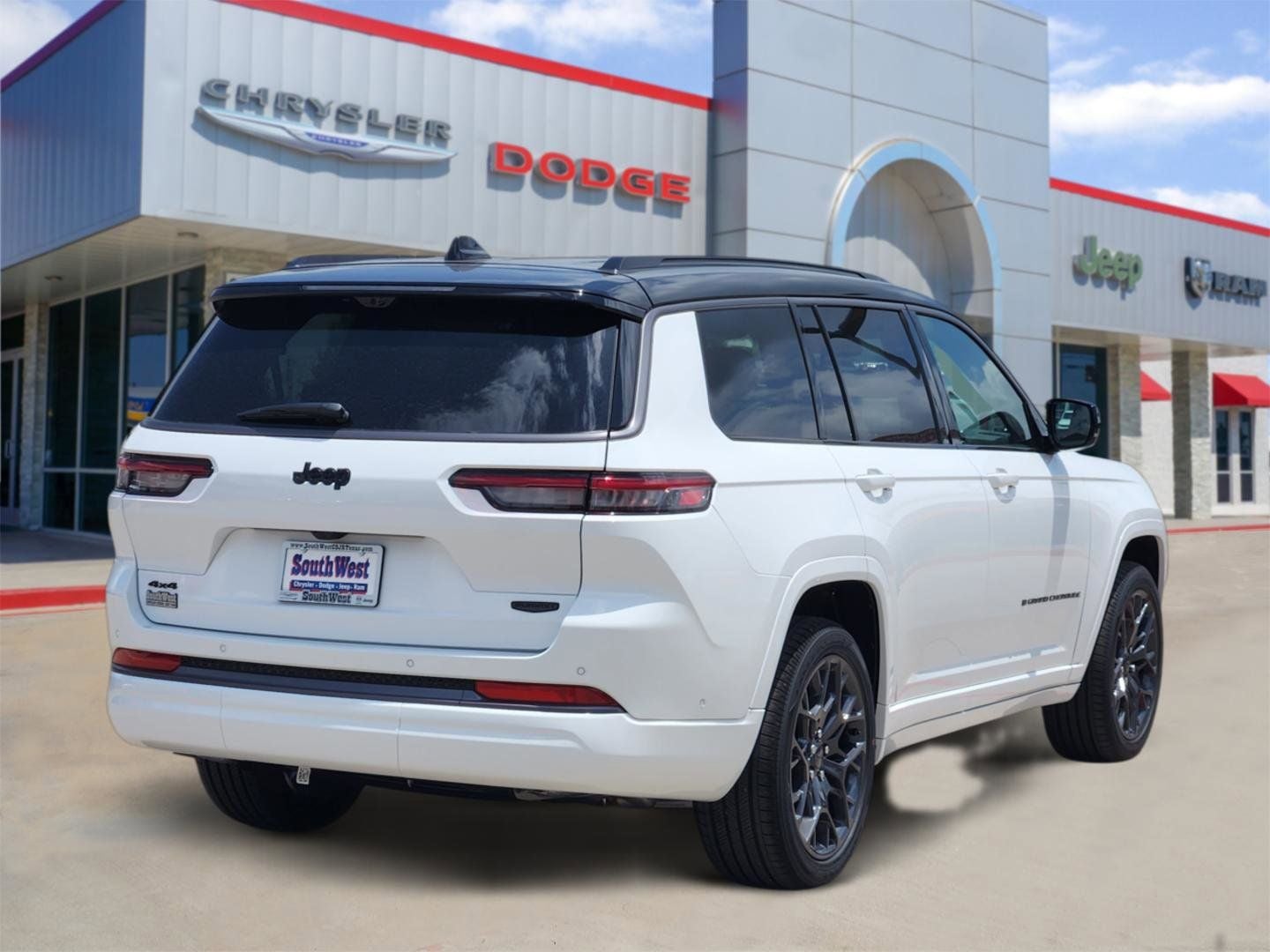 2026 Jeep Grand Cherokee GRAND CHEROKEE L SUMMIT 4X4
