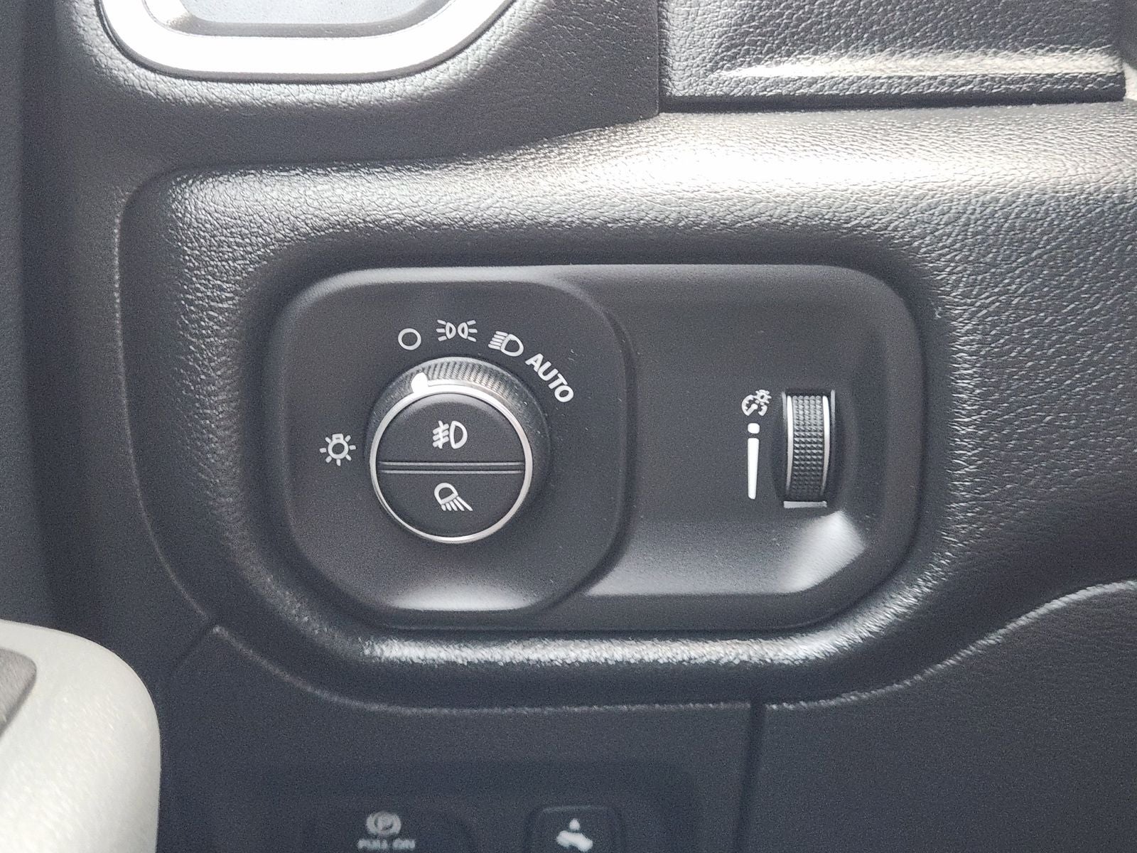 2022 RAM Ram 1500 Lone Star Crew Cab 4x2 5'7' Box