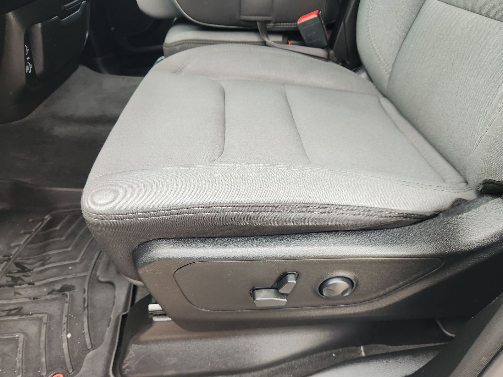 2022 RAM Ram 1500 Lone Star Crew Cab 4x2 5'7' Box