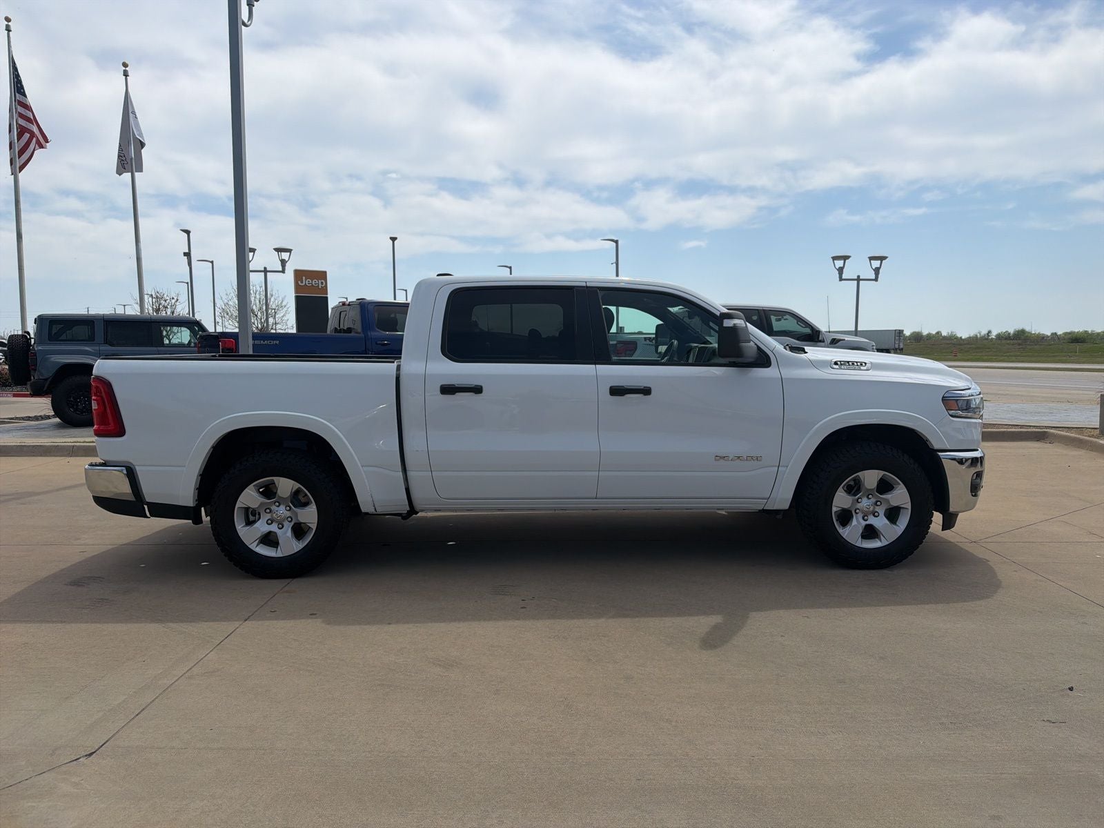 2025 RAM Ram 1500 Lone Star Crew Cab 4x4 5'7' Box