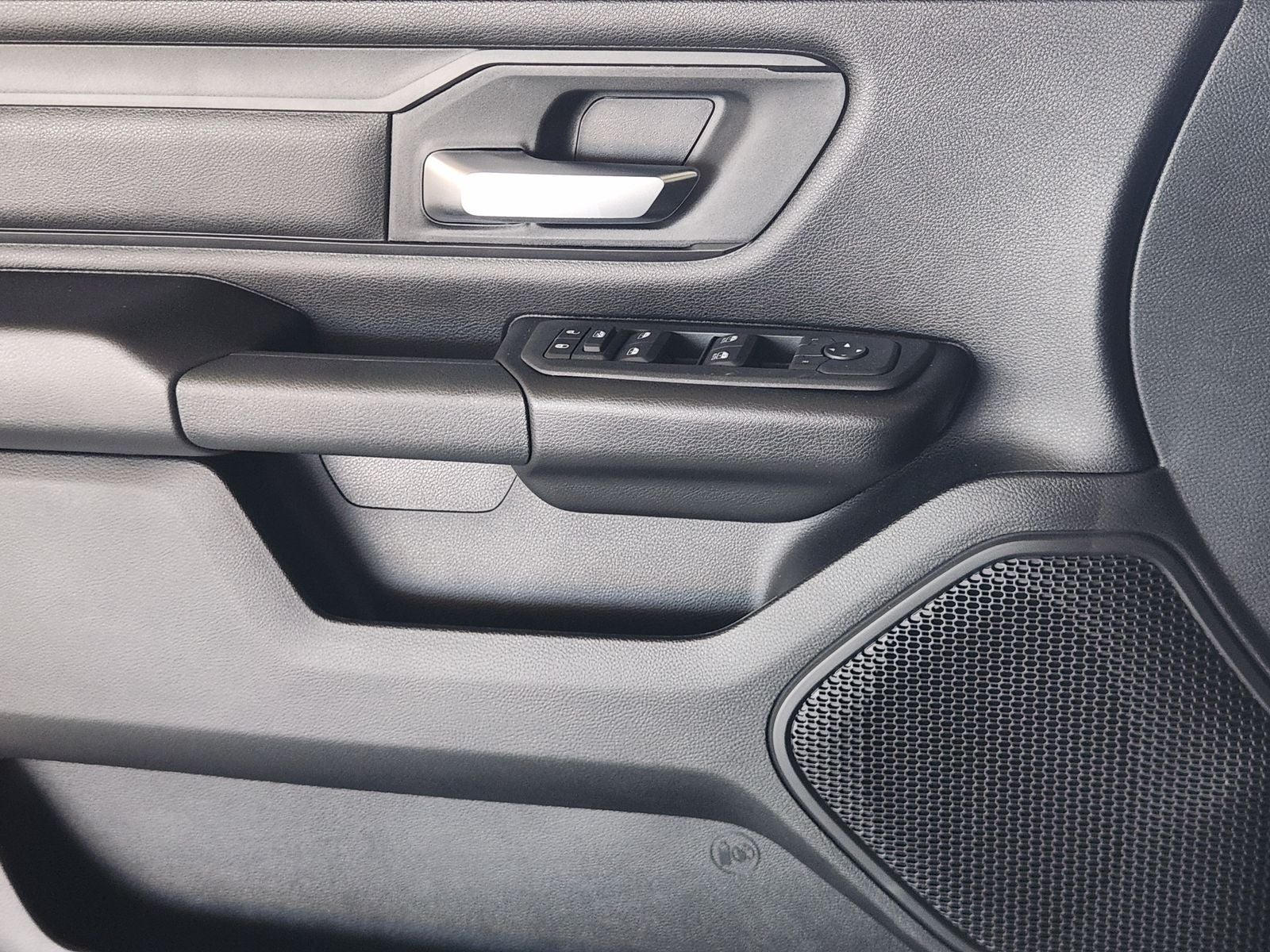 2026 RAM Ram 1500 RAM 1500 EXPRESS QUAD CAB 4X2 6'4' BOX