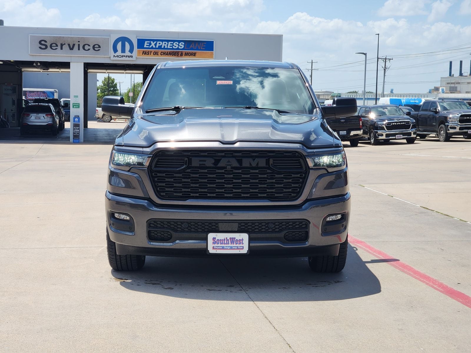 2026 RAM Ram 1500 RAM 1500 EXPRESS QUAD CAB 4X2 6'4' BOX