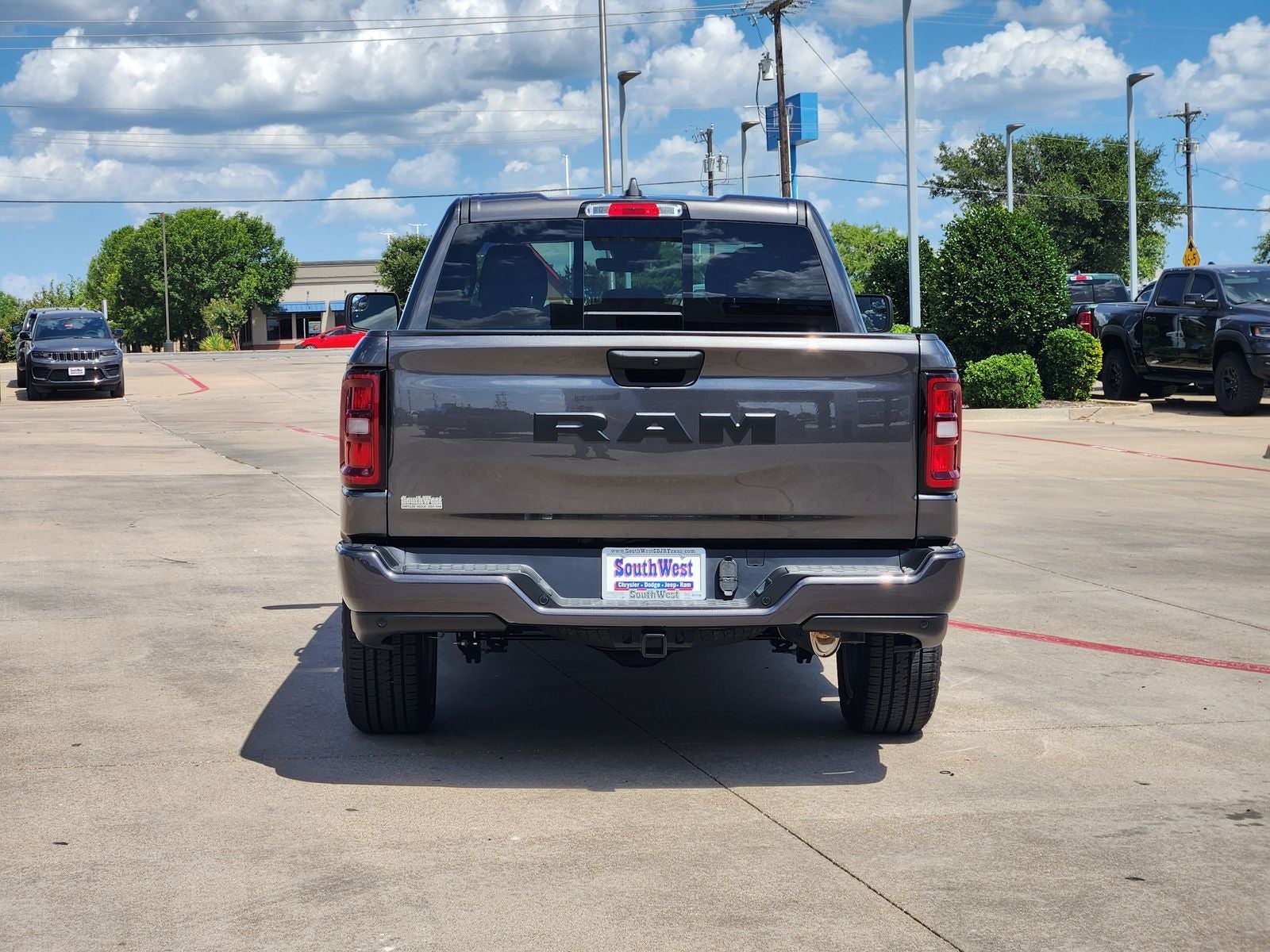 2026 RAM Ram 1500 RAM 1500 EXPRESS QUAD CAB 4X2 6'4' BOX
