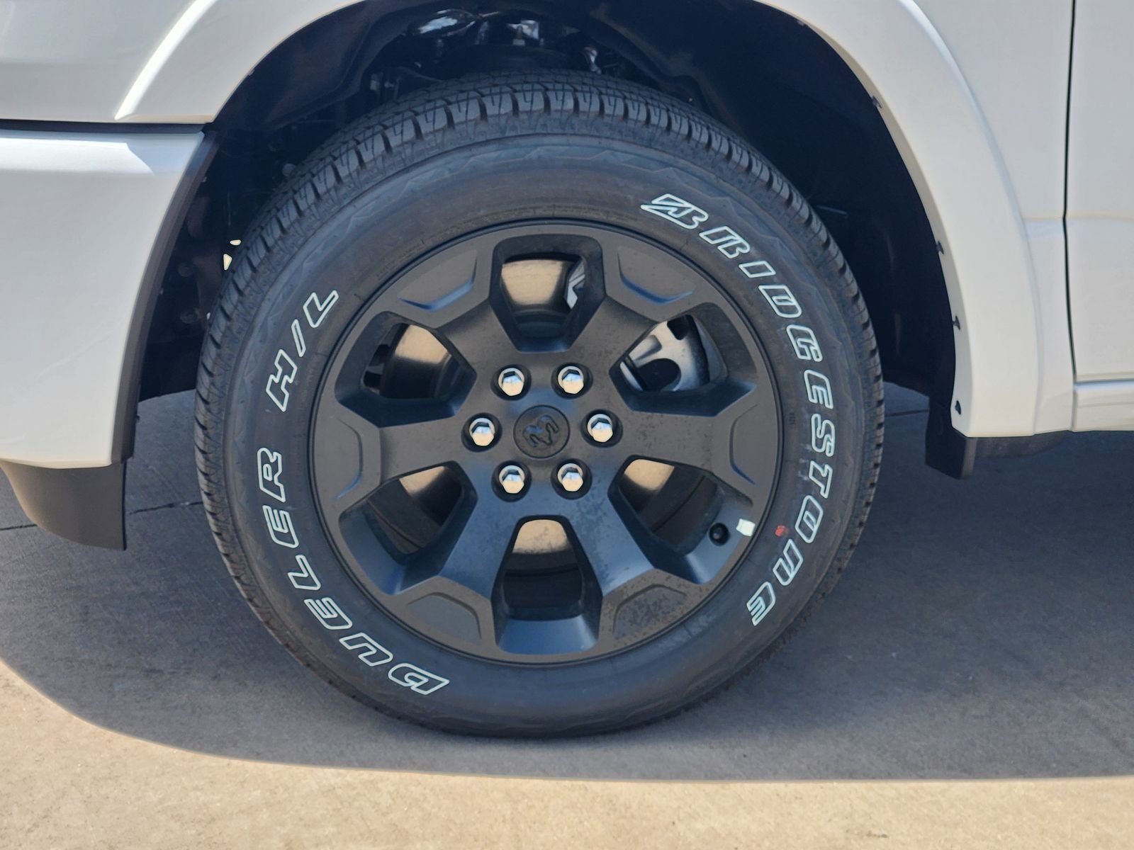 2026 RAM Ram 1500 RAM 1500 LONE STAR CREW CAB 4X4 5'7' BOX