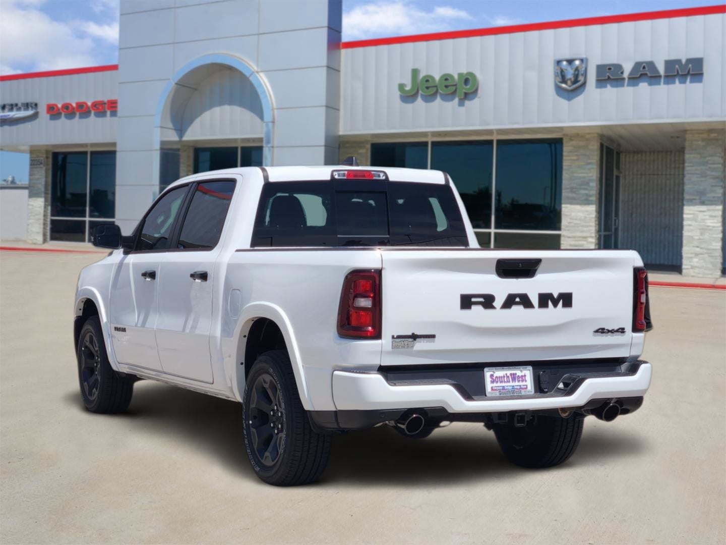 2026 RAM Ram 1500 RAM 1500 LONE STAR CREW CAB 4X4 5'7' BOX