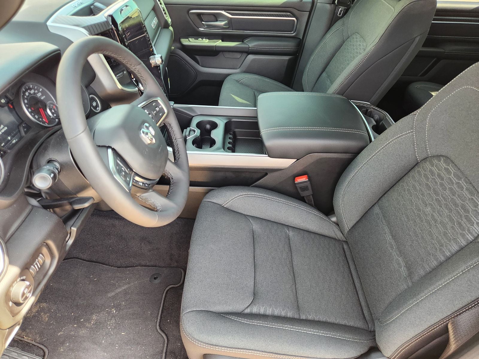 2026 RAM Ram 1500 RAM 1500 LONE STAR CREW CAB 4X4 5'7' BOX