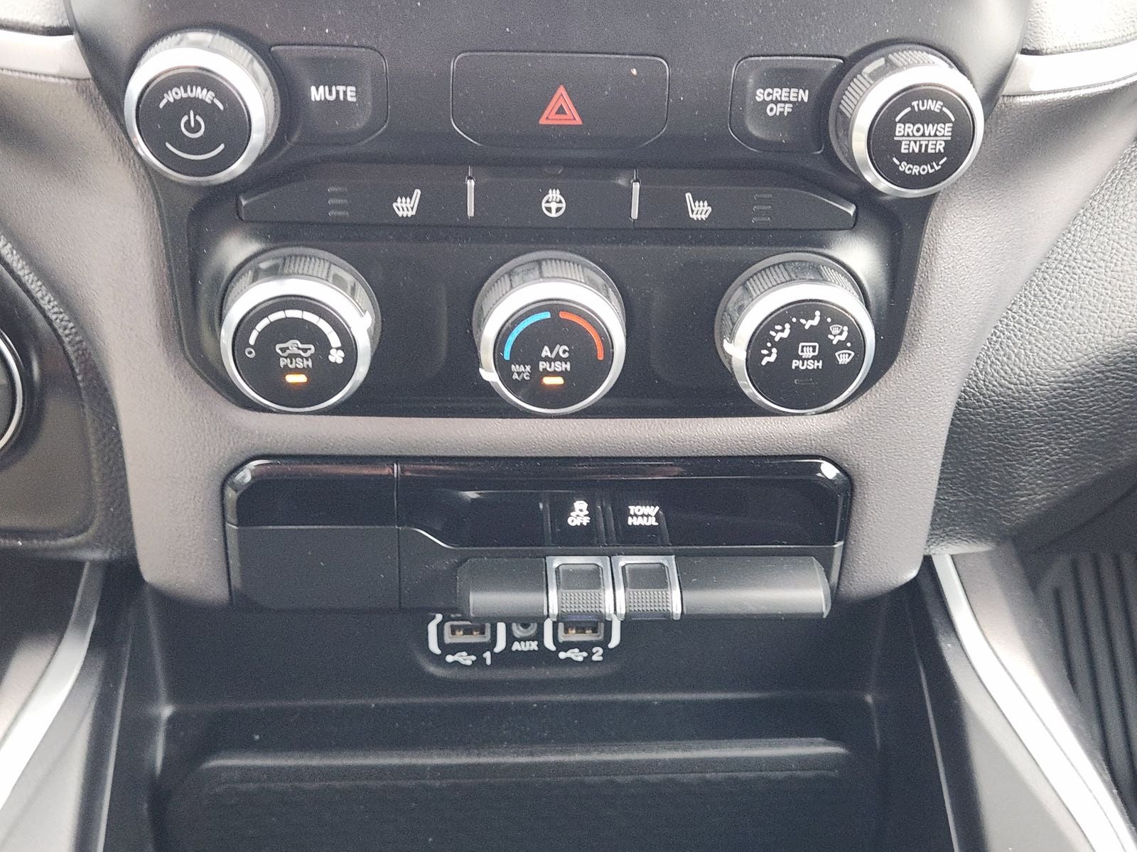 2023 RAM Ram 1500 Big Horn Crew Cab 4x4 5'7' Box