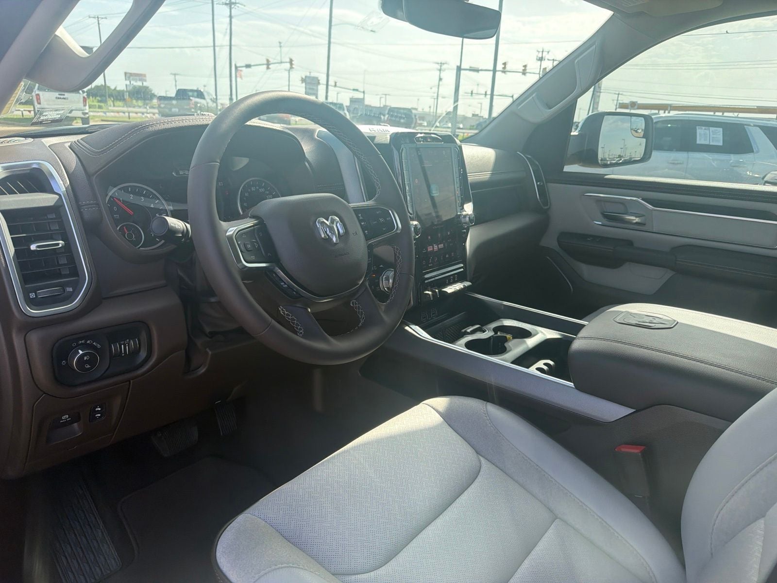 2026 RAM Ram 1500 Laramie Crew Cab 4x4 5'7' Box