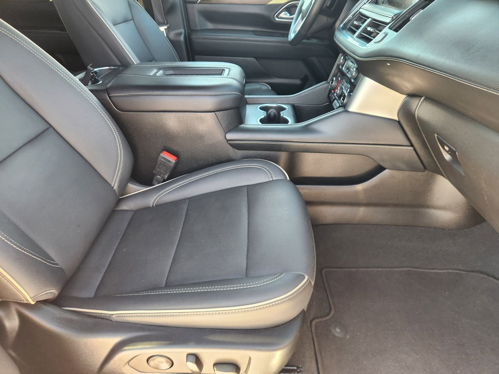 2022 Chevrolet Suburban 2WD Premier