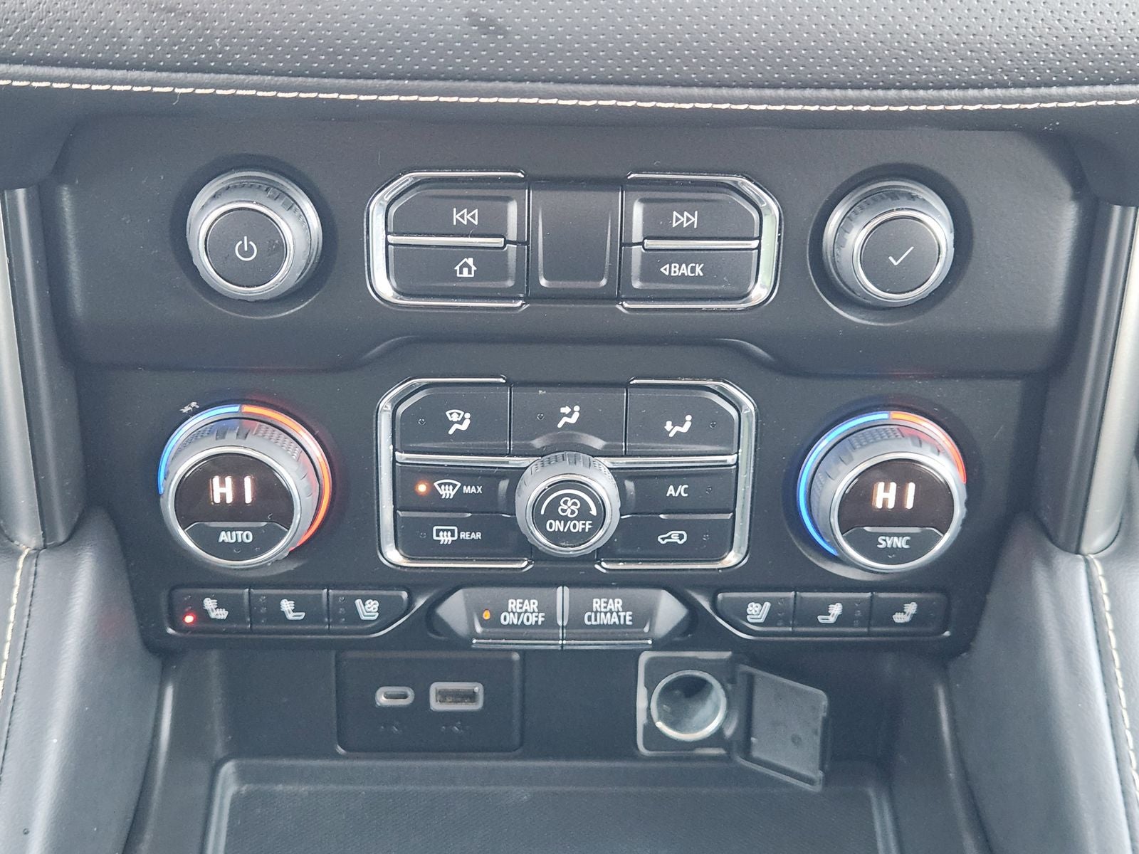 2022 Chevrolet Suburban 2WD Premier