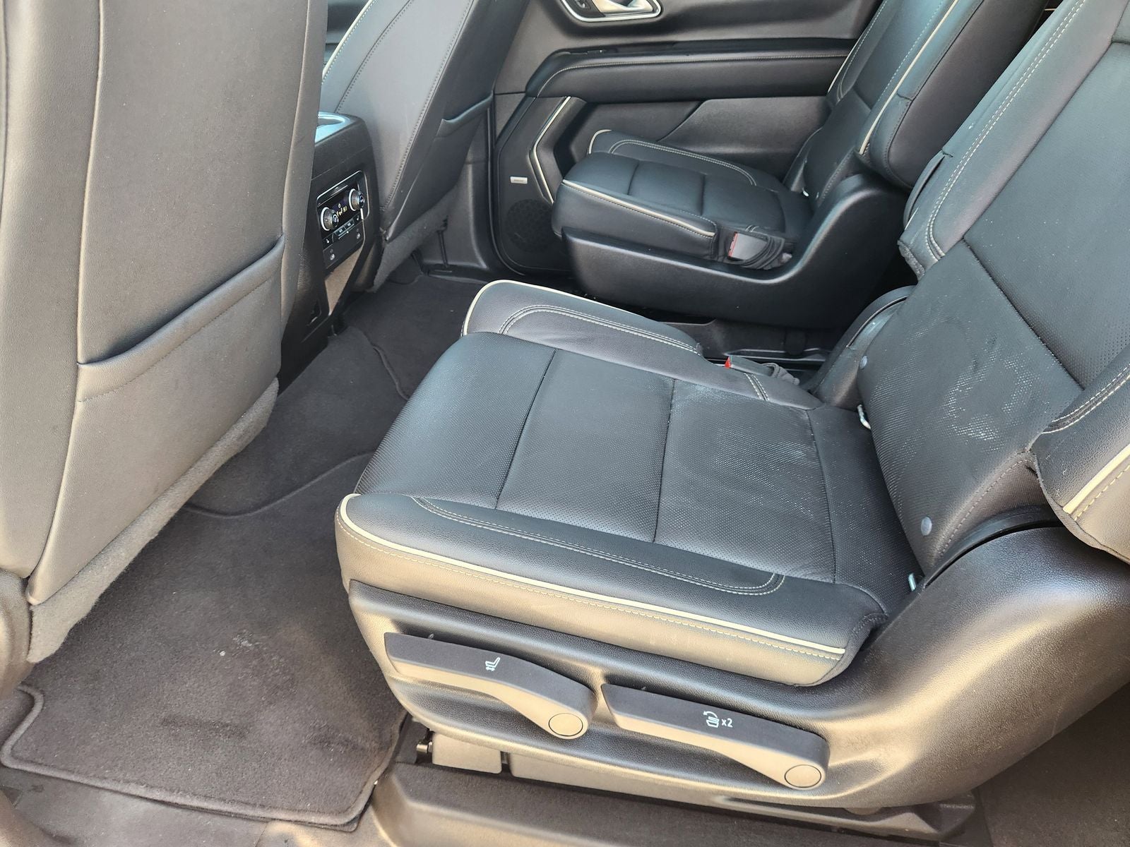 2022 Chevrolet Suburban 2WD Premier